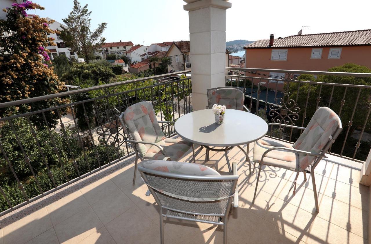 Vila Kuzmanic โตรกีร์ ภายนอก รูปภาพ